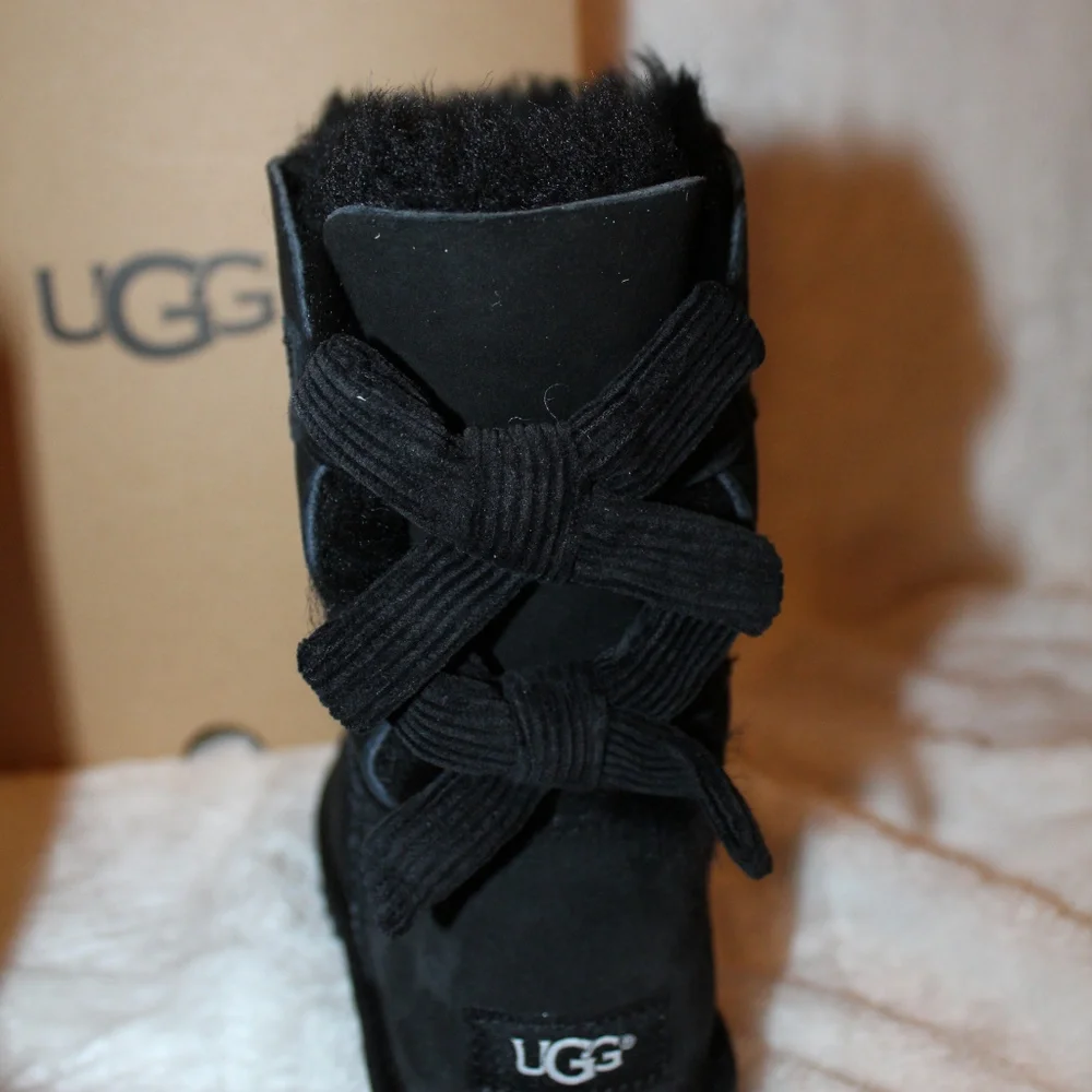 UGG corduroy ribbon
